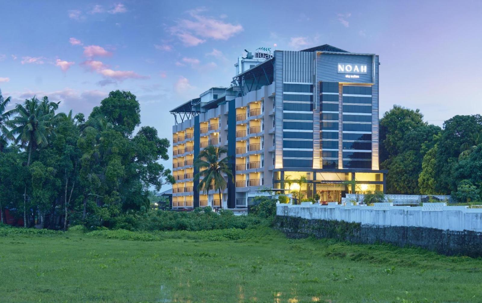 Noah Sky Suites Kochi Zewnętrze zdjęcie