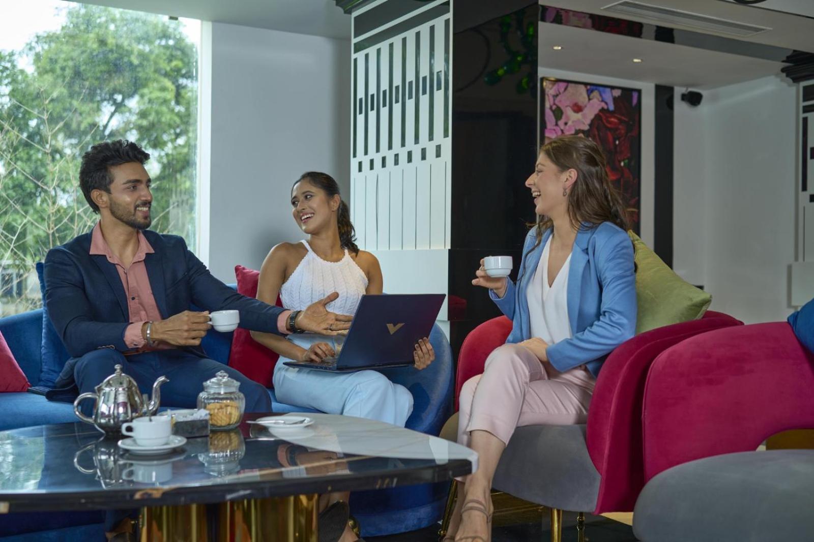Noah Sky Suites Kochi Zewnętrze zdjęcie